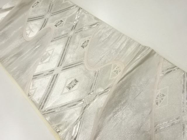 アンティーク　流水に菱模様織出し袋帯（材料）